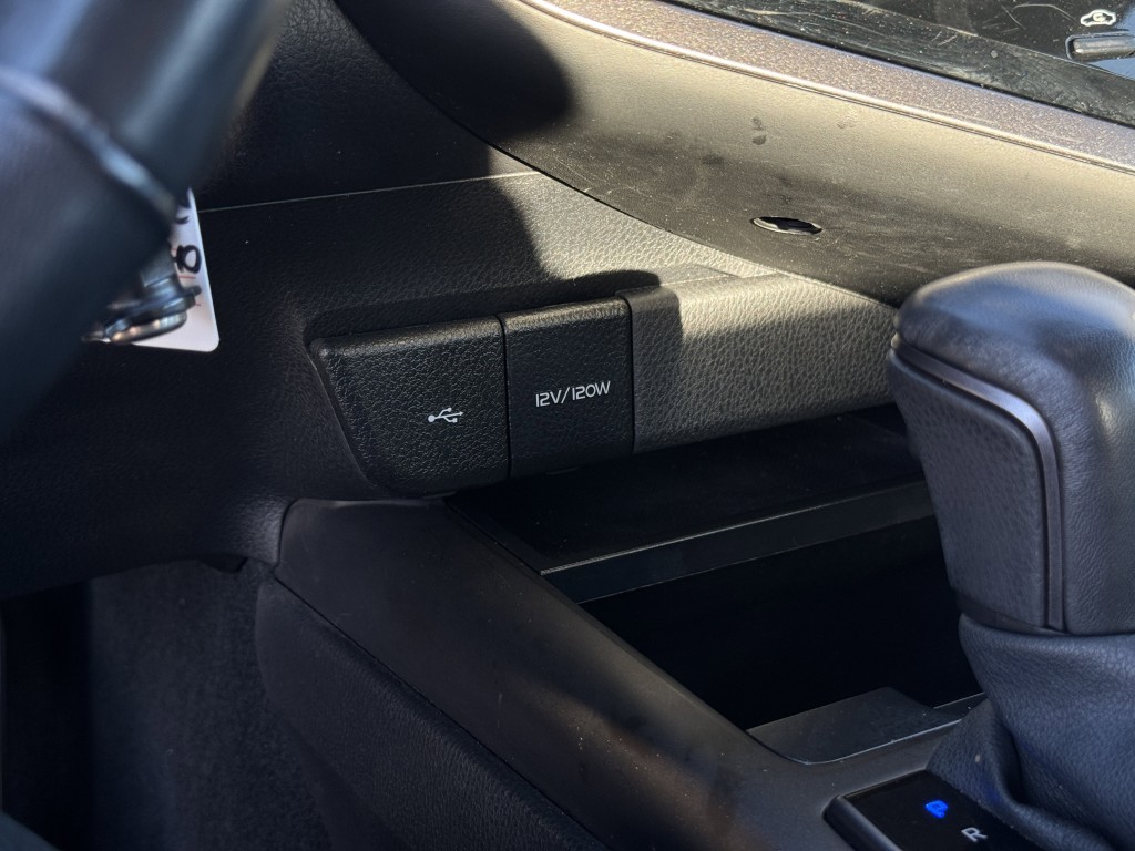 2024 Toyota Camry Image 21