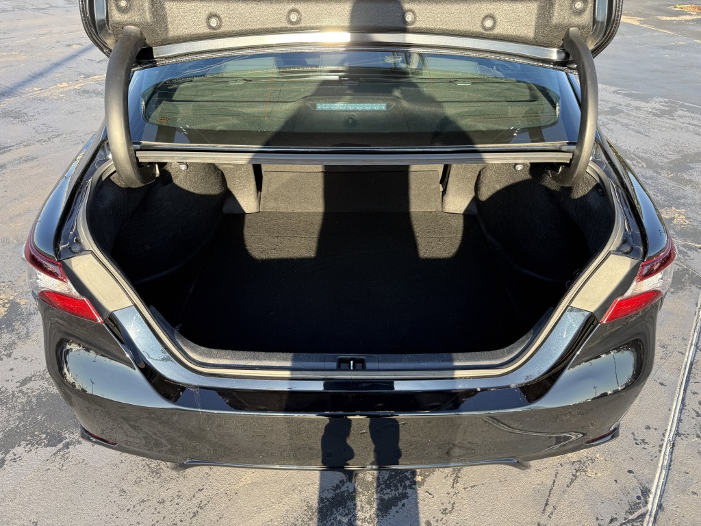 2024 Toyota Camry Image 33