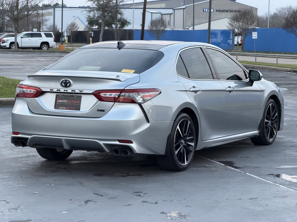 2019 Toyota Camry Image 9