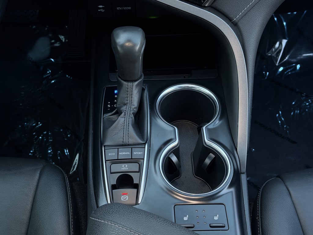 2019 Toyota Camry Image 21