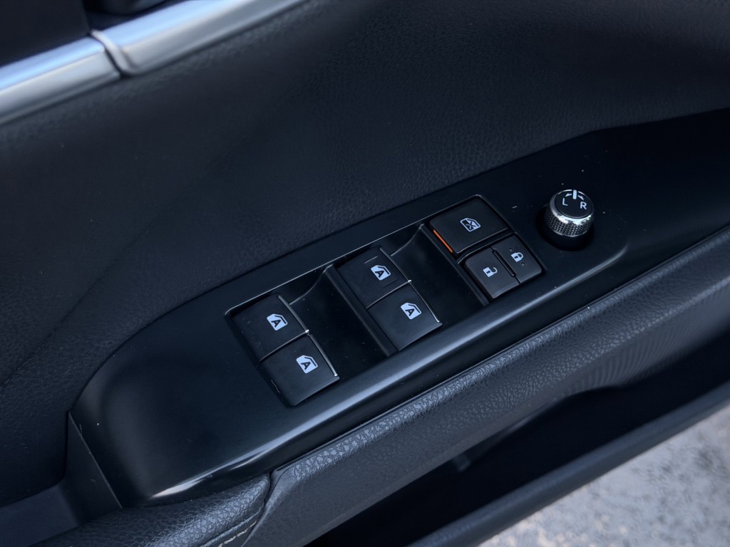 2019 Toyota Camry Image 23