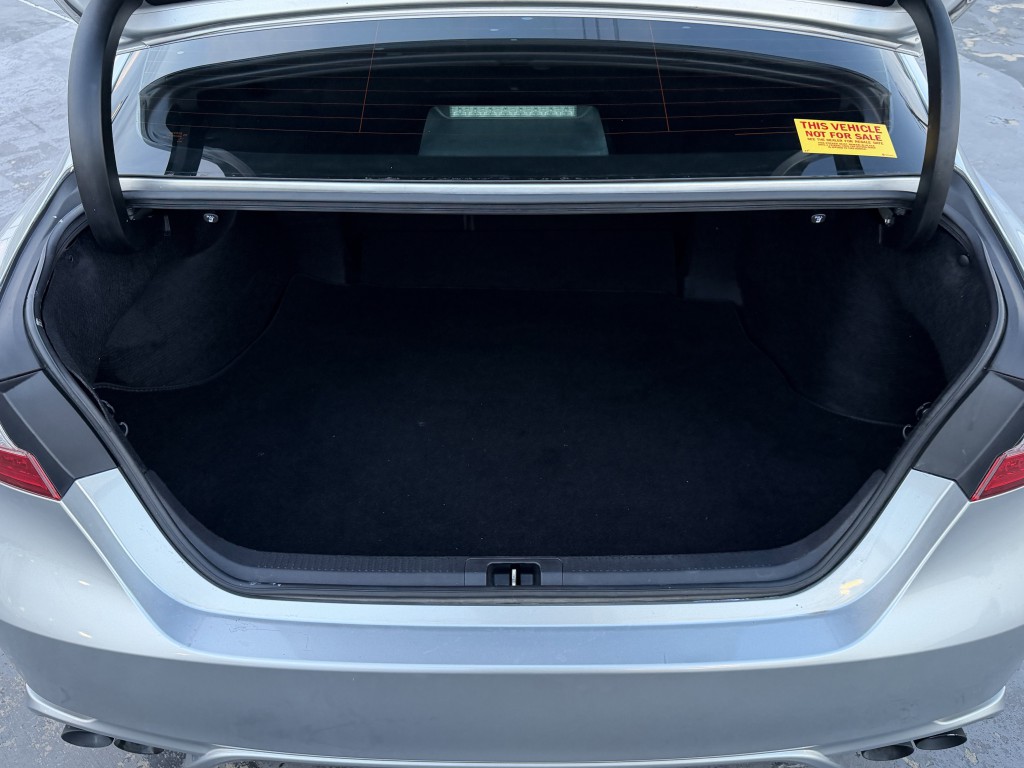 2019 Toyota Camry Image 30