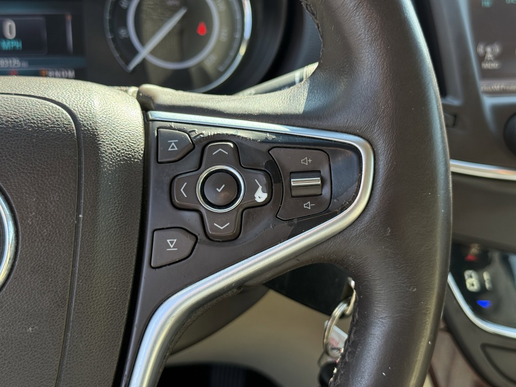 2016 Buick Regal Image 17