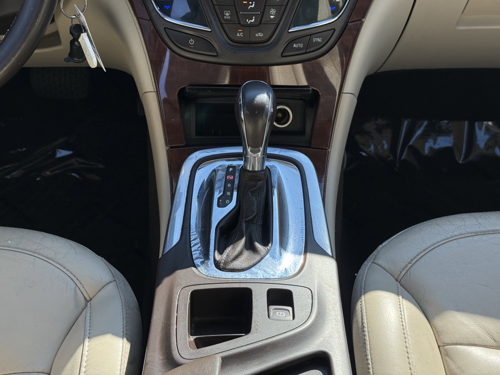 2016 Buick Regal Image 22