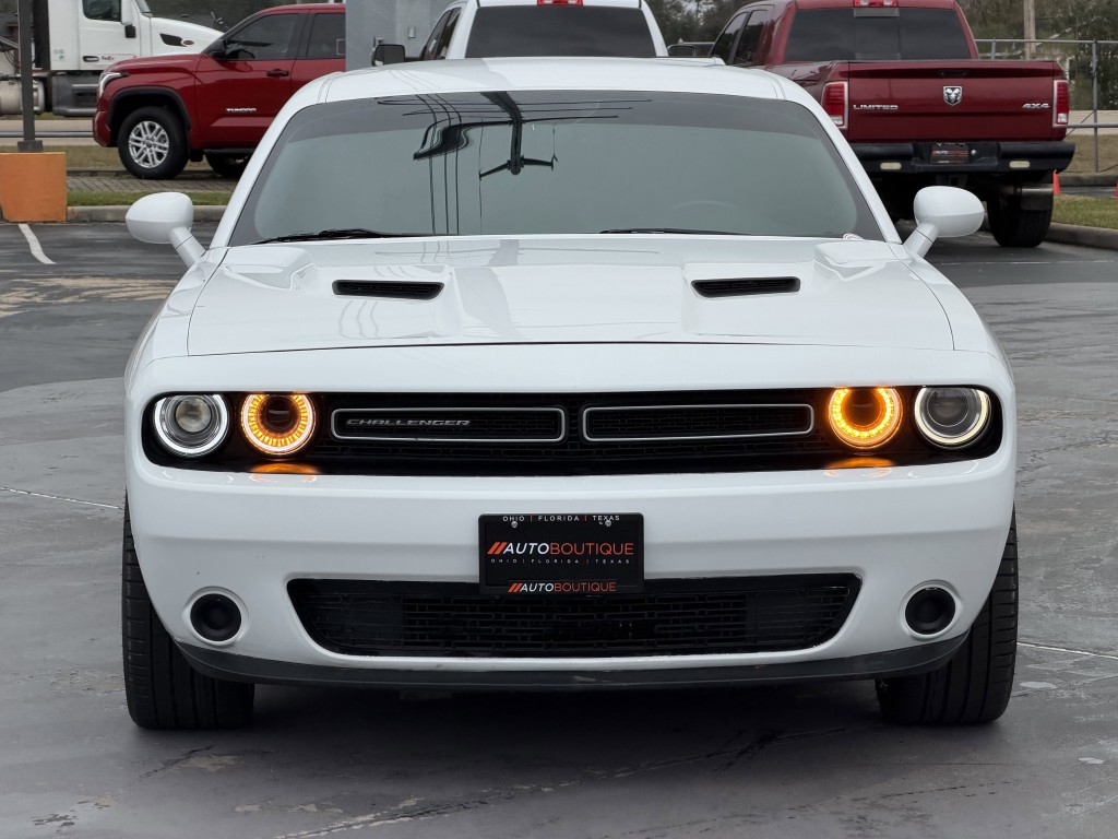2016 Dodge Challenger Image 7
