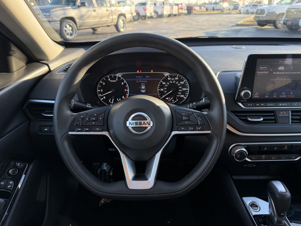 2021 Nissan Altima Image 18