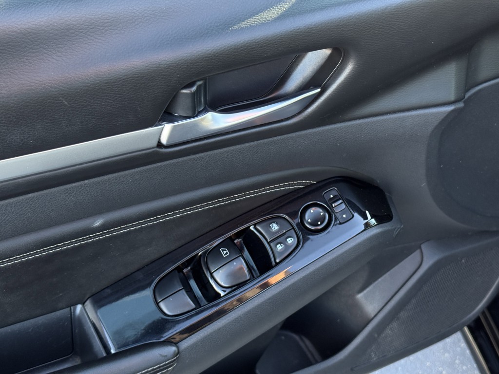 2021 Nissan Altima Image 26