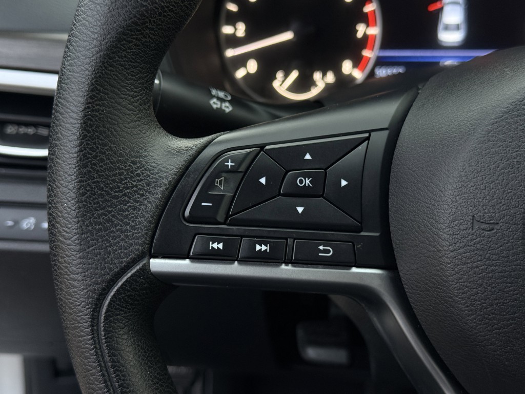 2023 Nissan Altima Image 16