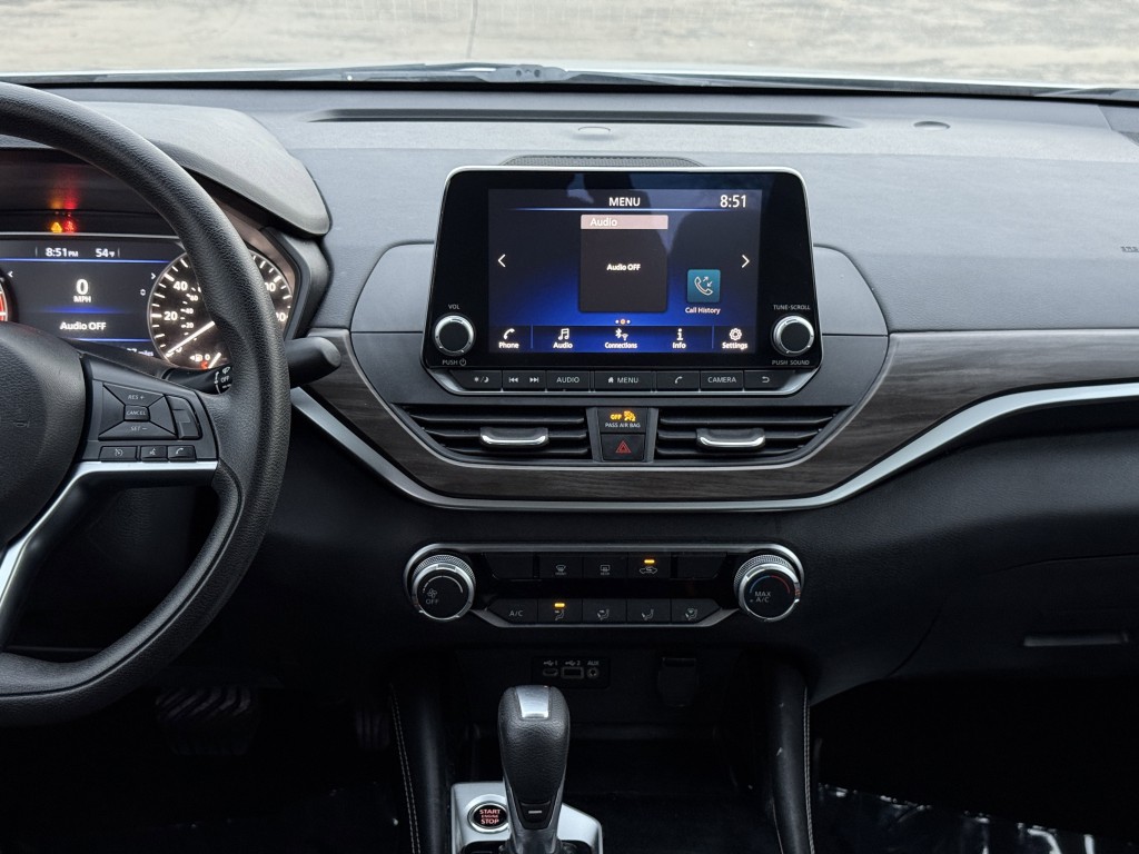 2023 Nissan Altima Image 19
