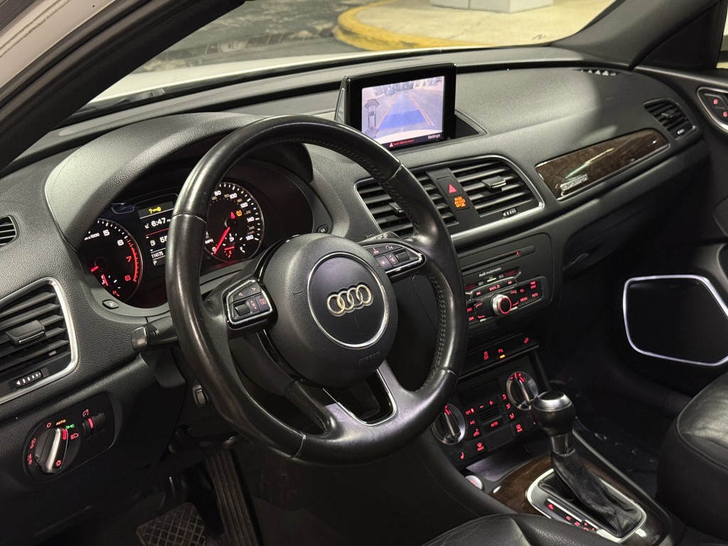 2015 Audi Q3 Image 12