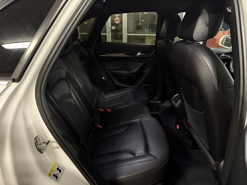 2015 Audi Q3 Image 28