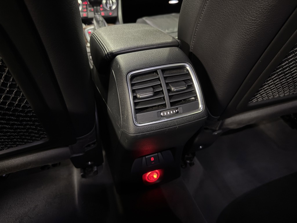 2015 Audi Q3 Image 31