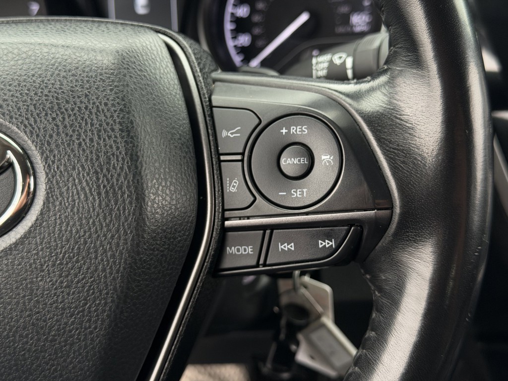 2022 Toyota Camry Image 16