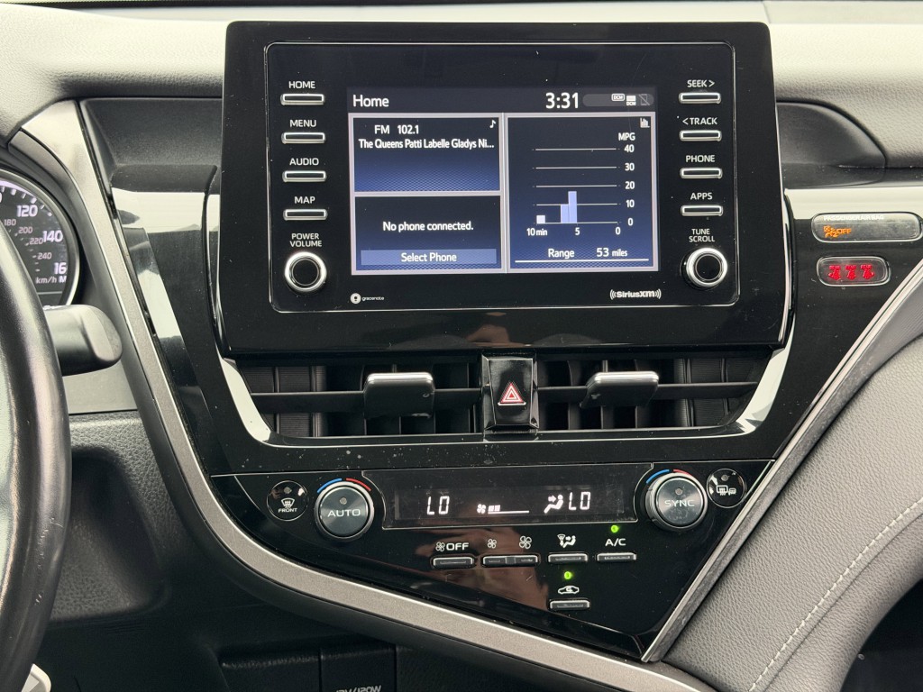 2022 Toyota Camry Image 18