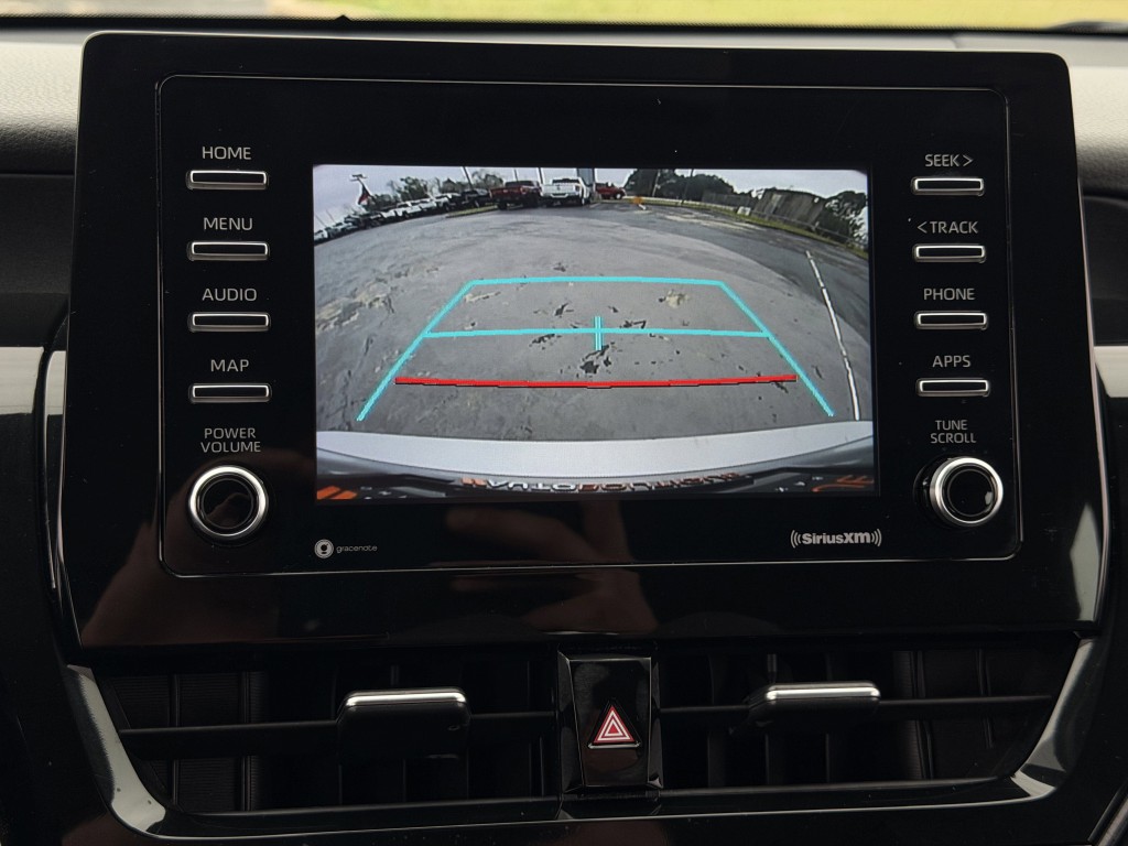 2022 Toyota Camry Image 19