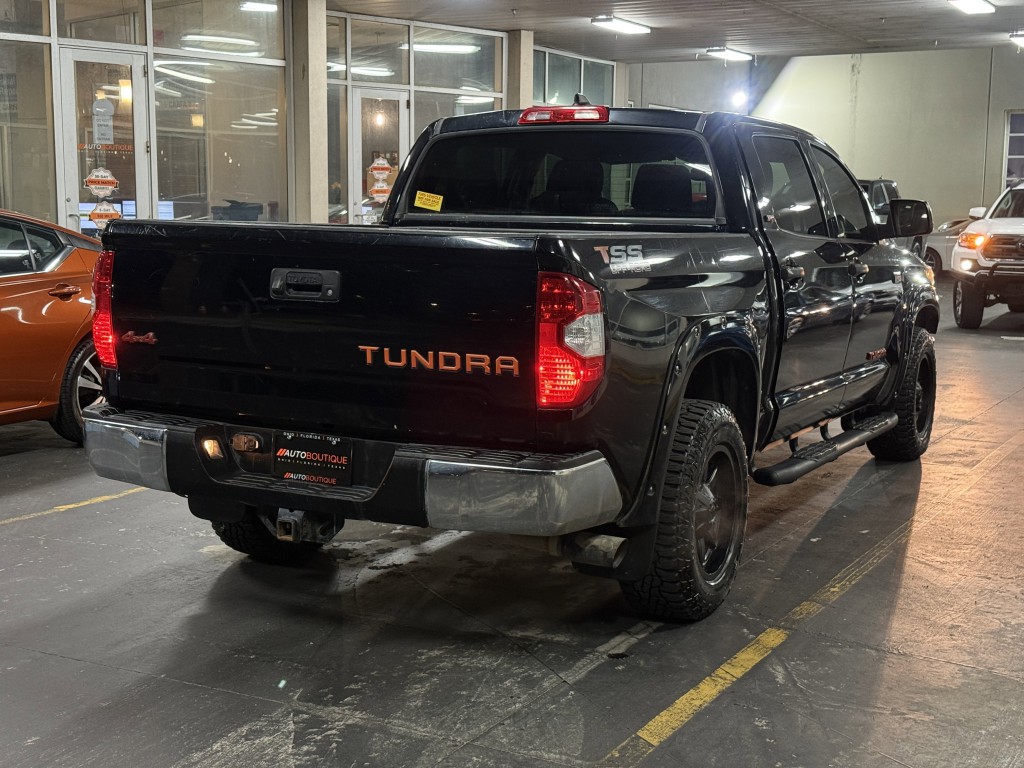 2021 Toyota Tundra Image 8