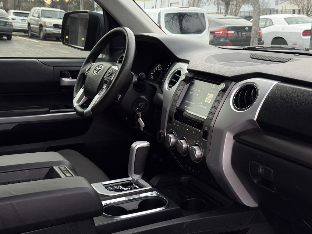 2021 Toyota Tundra Image 15