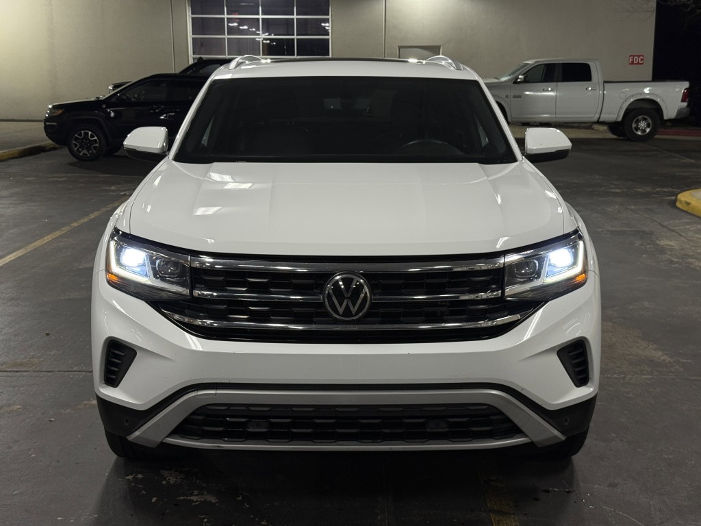 2022 Volkswagen Atlas Cross Sport Image 7