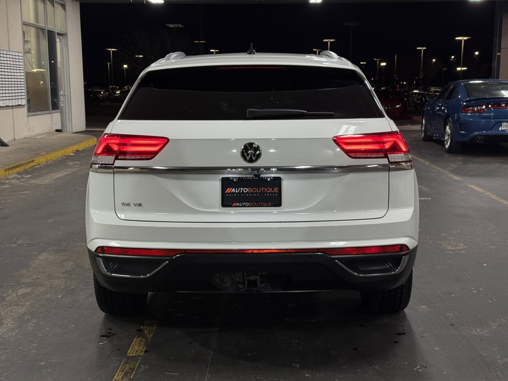 2022 Volkswagen Atlas Cross Sport Image 8