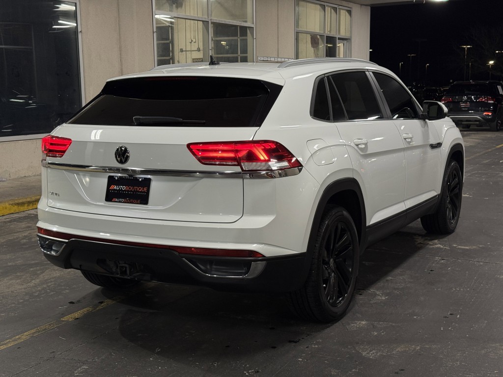 2022 Volkswagen Atlas Cross Sport Image 9