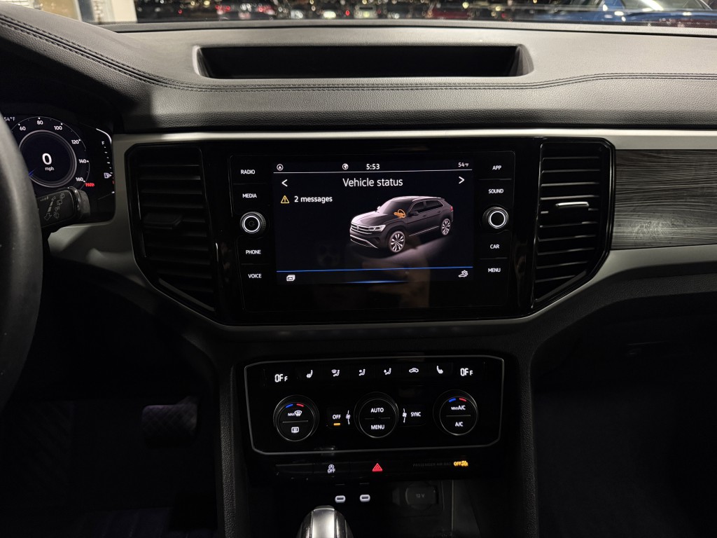 2022 Volkswagen Atlas Cross Sport Image 19
