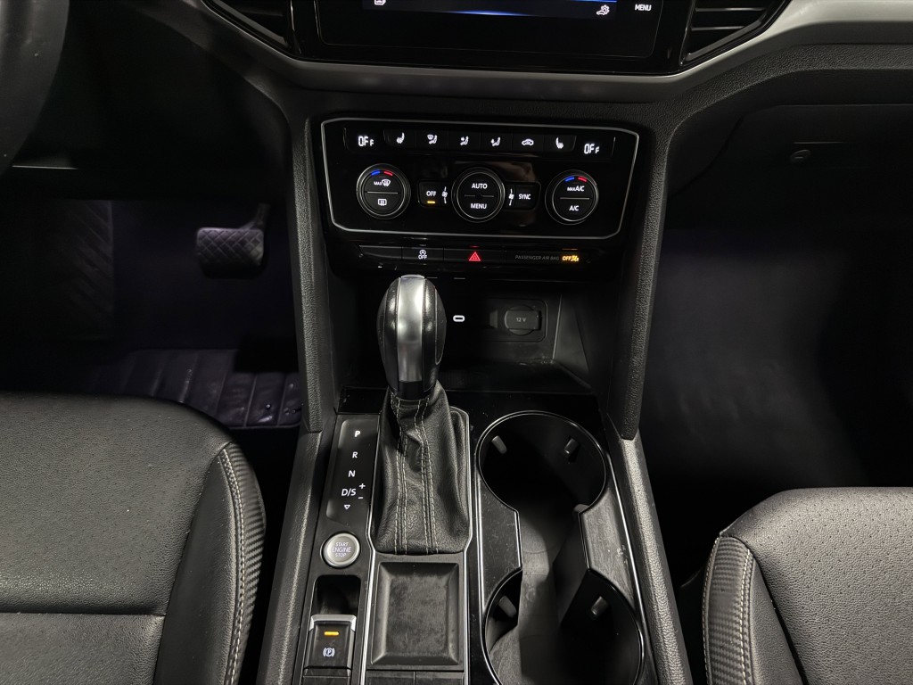 2022 Volkswagen Atlas Cross Sport Image 21