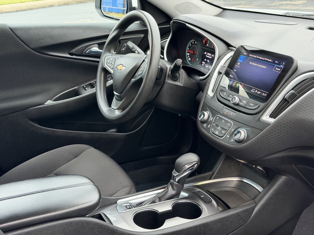 2023 Chevrolet Malibu Image 11
