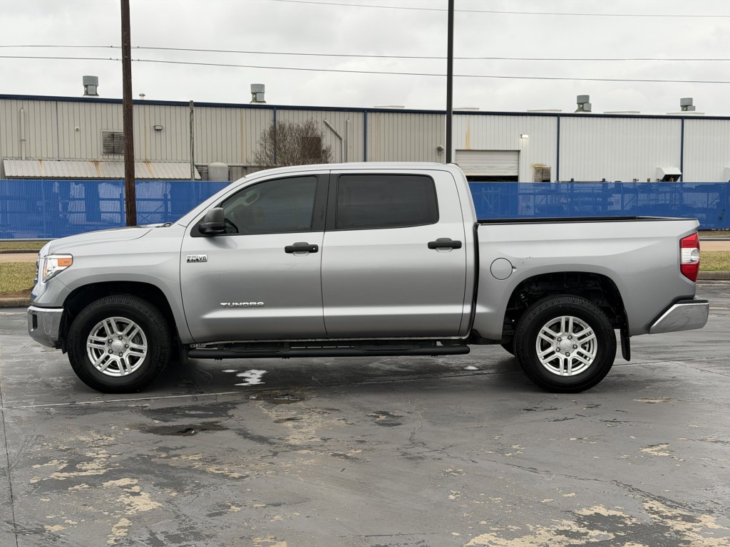 2017 Toyota Tundra Image 10