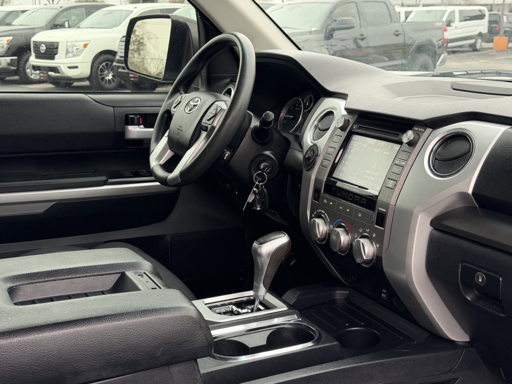 2017 Toyota Tundra Image 13
