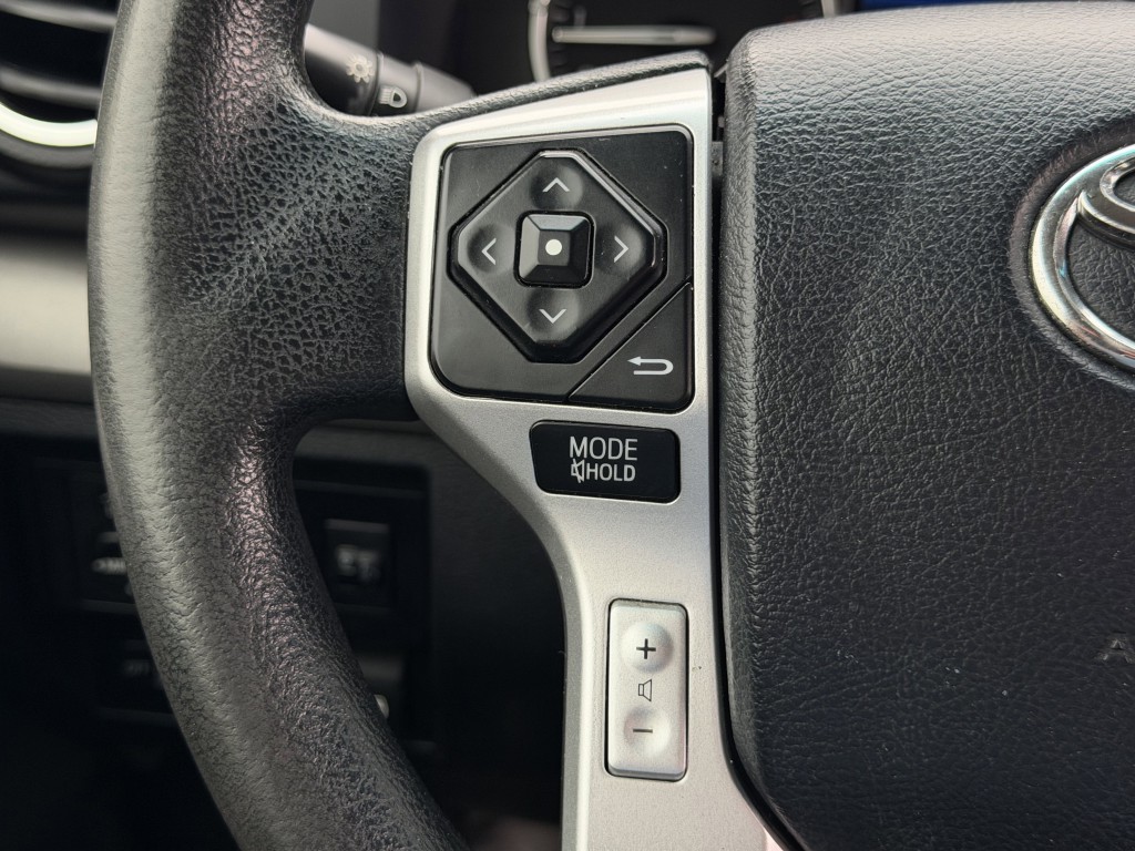 2017 Toyota Tundra Image 16