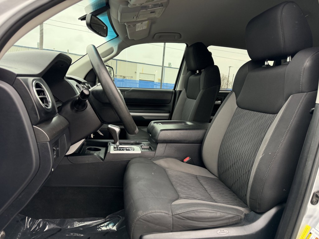2017 Toyota Tundra Image 25