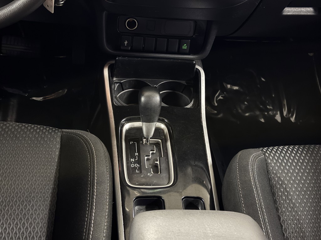 2020 Mitsubishi Outlander Image 22