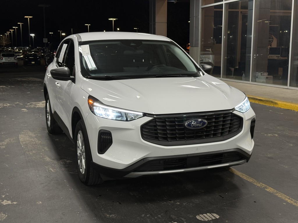 2024 Ford Escape Image 3