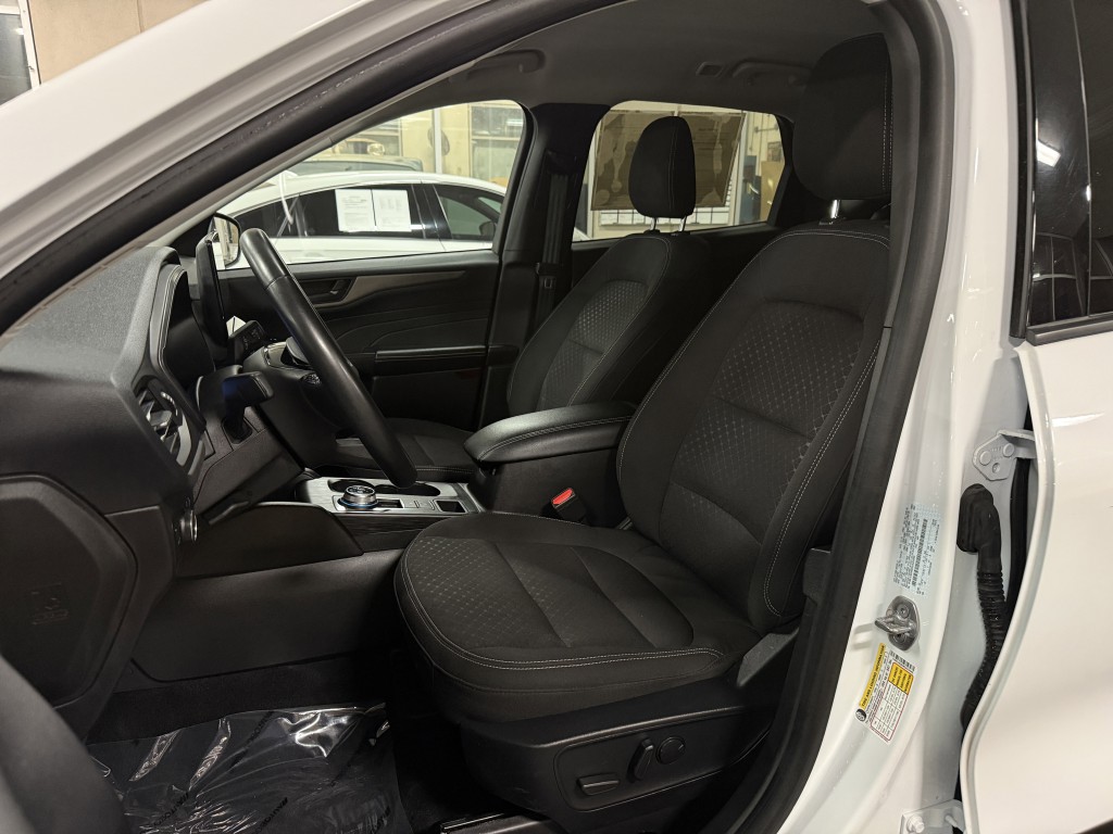 2024 Ford Escape Image 25