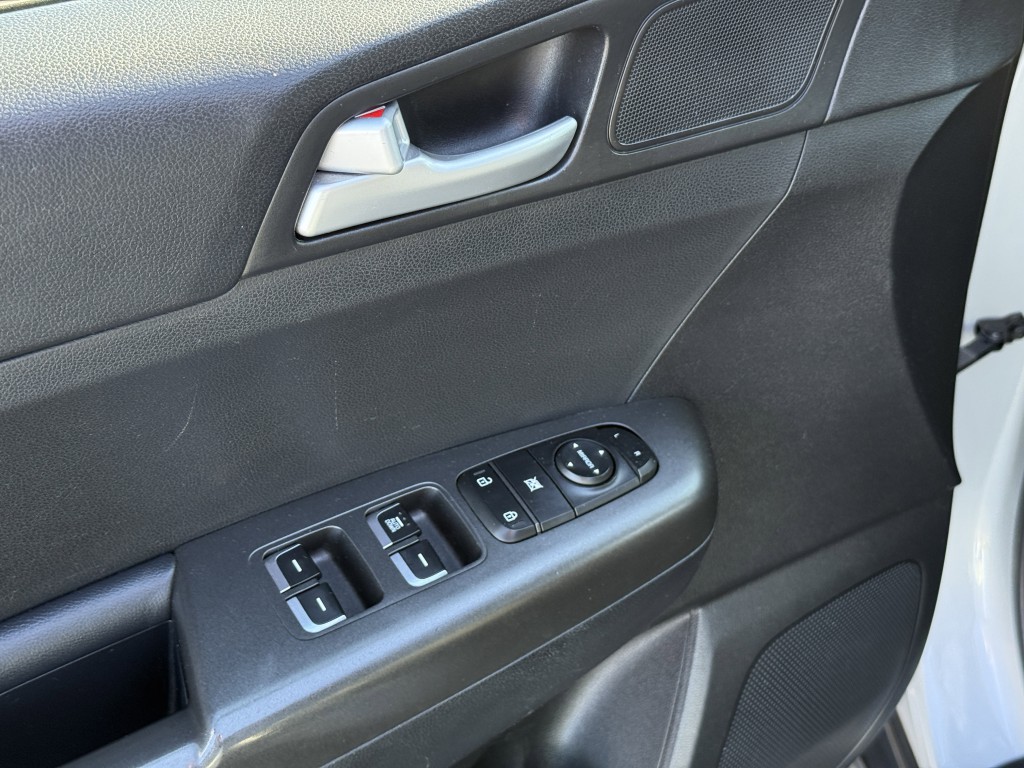 2020 Kia Sportage Image 23