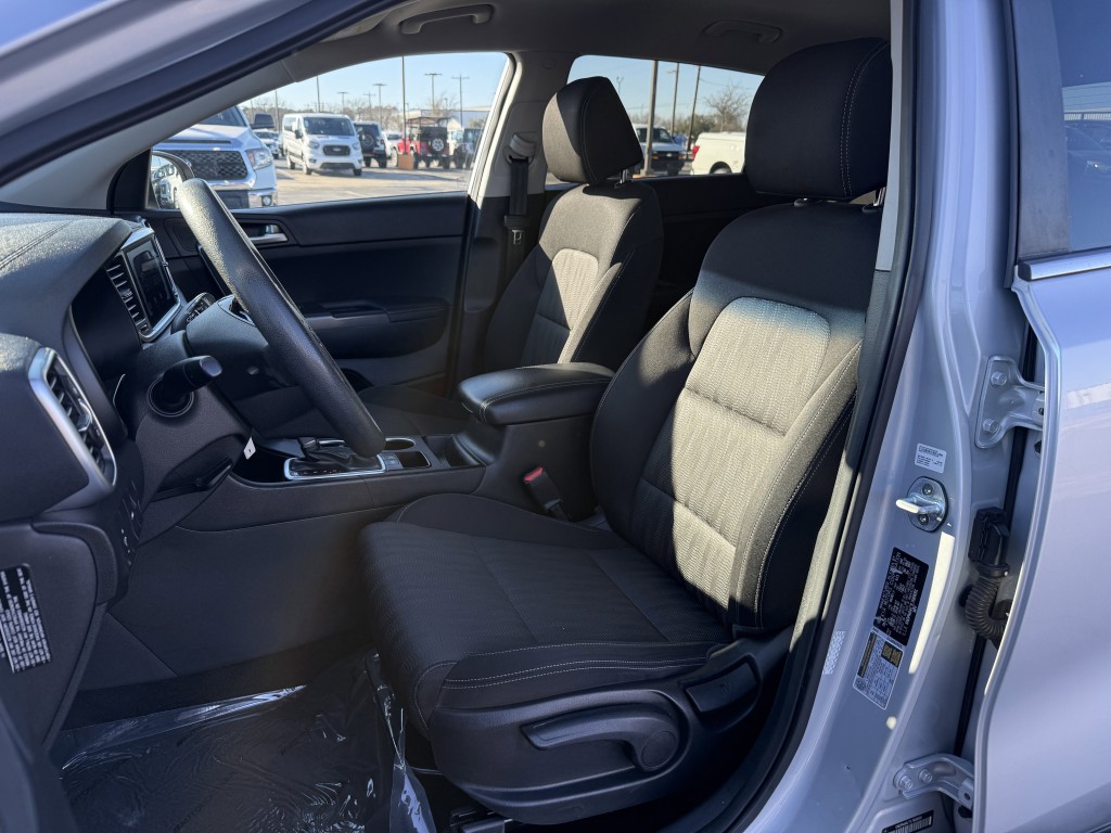 2020 Kia Sportage Image 25