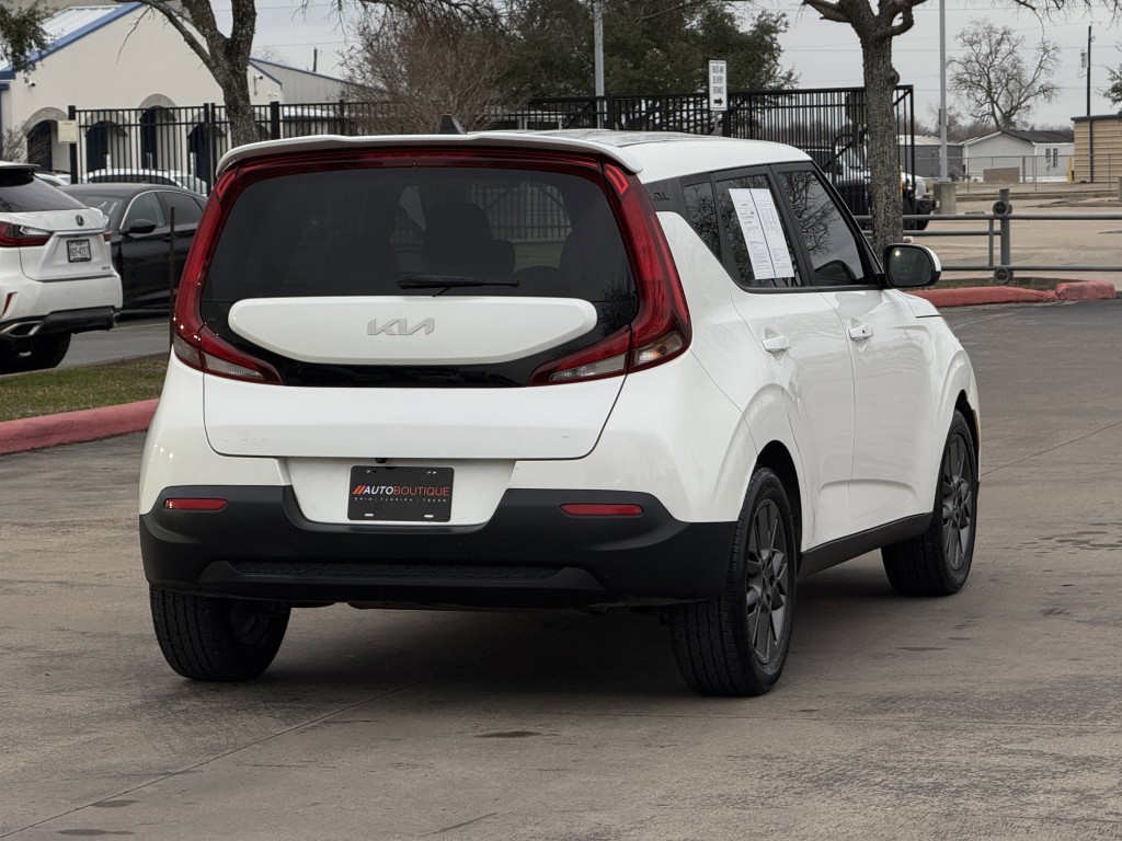 2022 Kia Soul Image 9