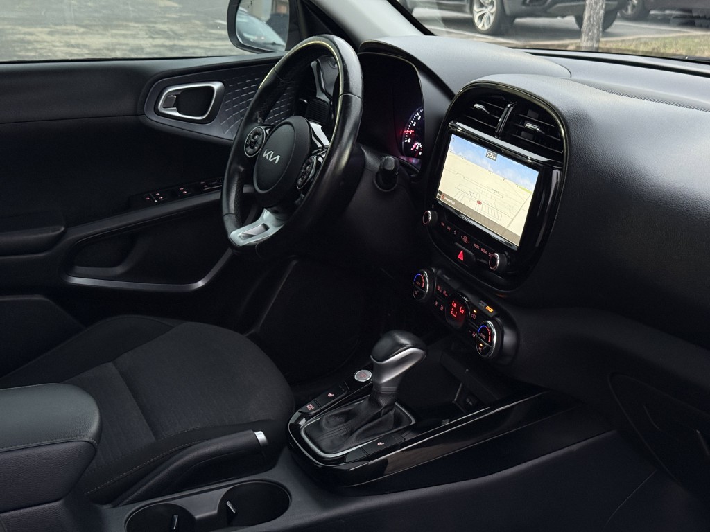 2022 Kia Soul Image 19