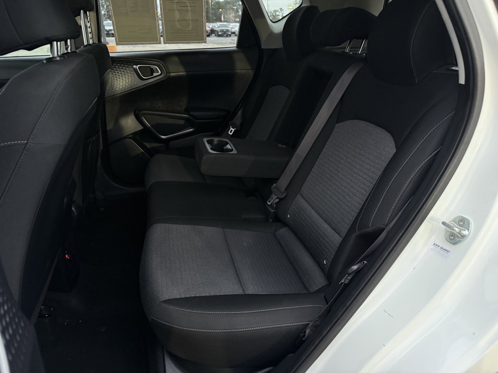 2022 Kia Soul Image 32