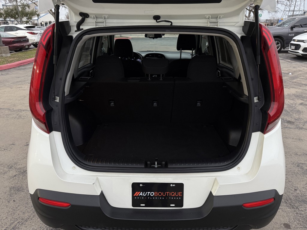 2022 Kia Soul Image 33
