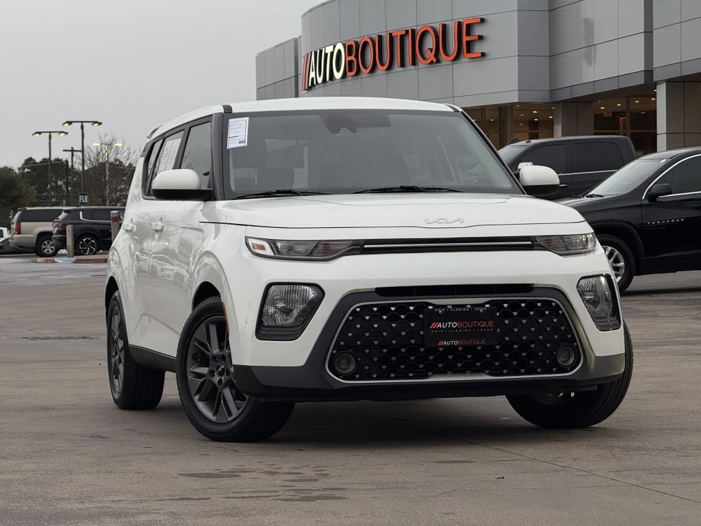 2022 Kia Soul Image 3