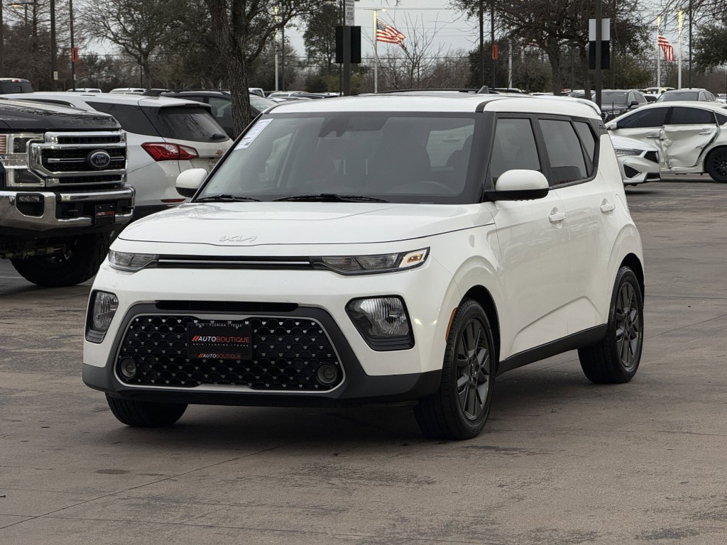 2022 Kia Soul Image 5