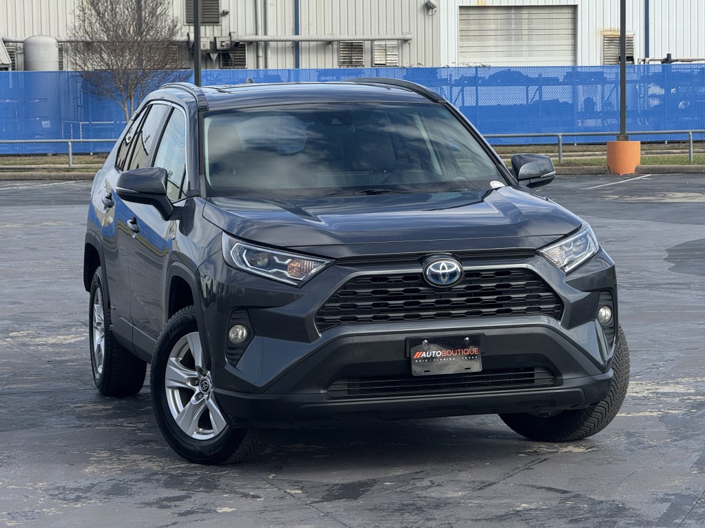 2021 Toyota Rav4 Image 3