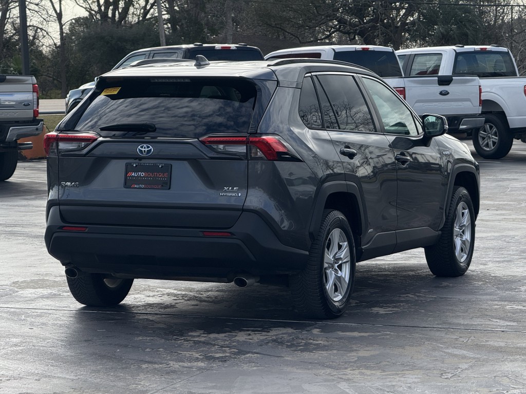 2021 Toyota Rav4 Image 9