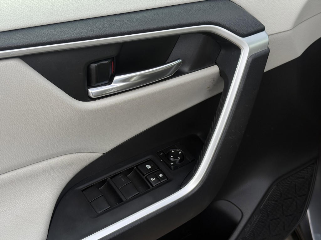 2021 Toyota Rav4 Image 24