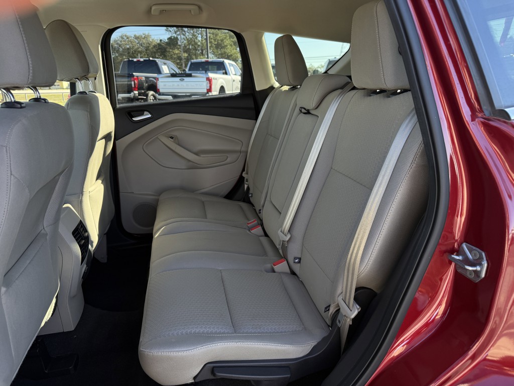 2017 Ford Escape Image 30