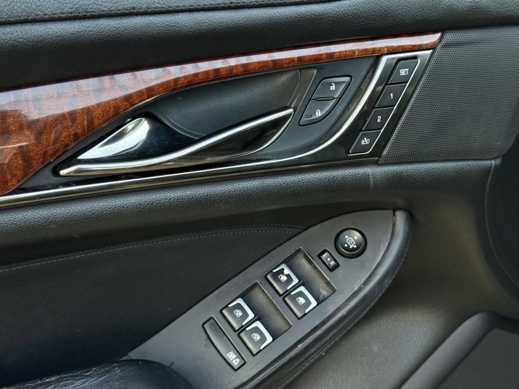 2015 Cadillac CTS Image 25