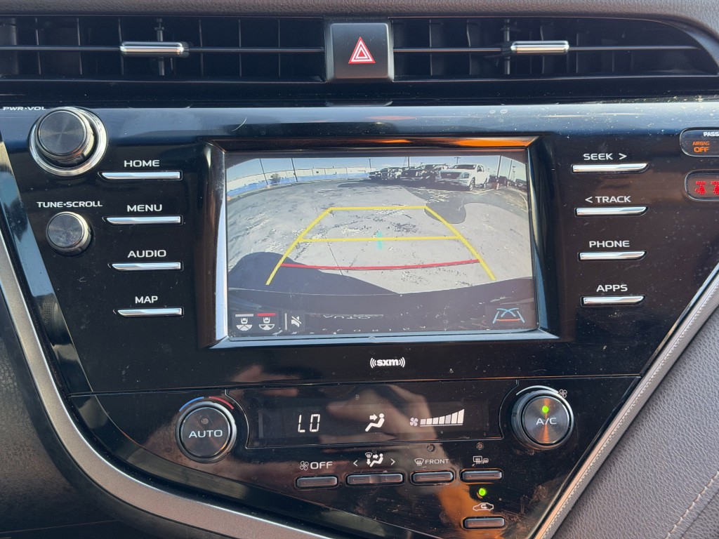 2020 Toyota Camry Image 20