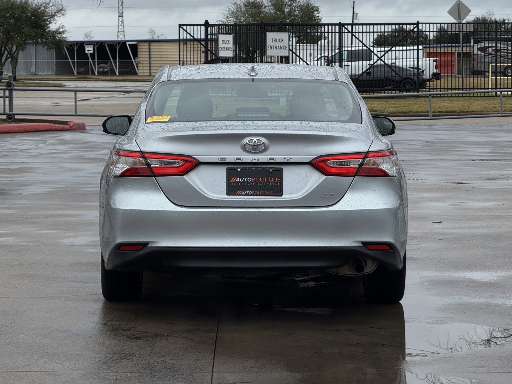 2019 Toyota Camry Image 7