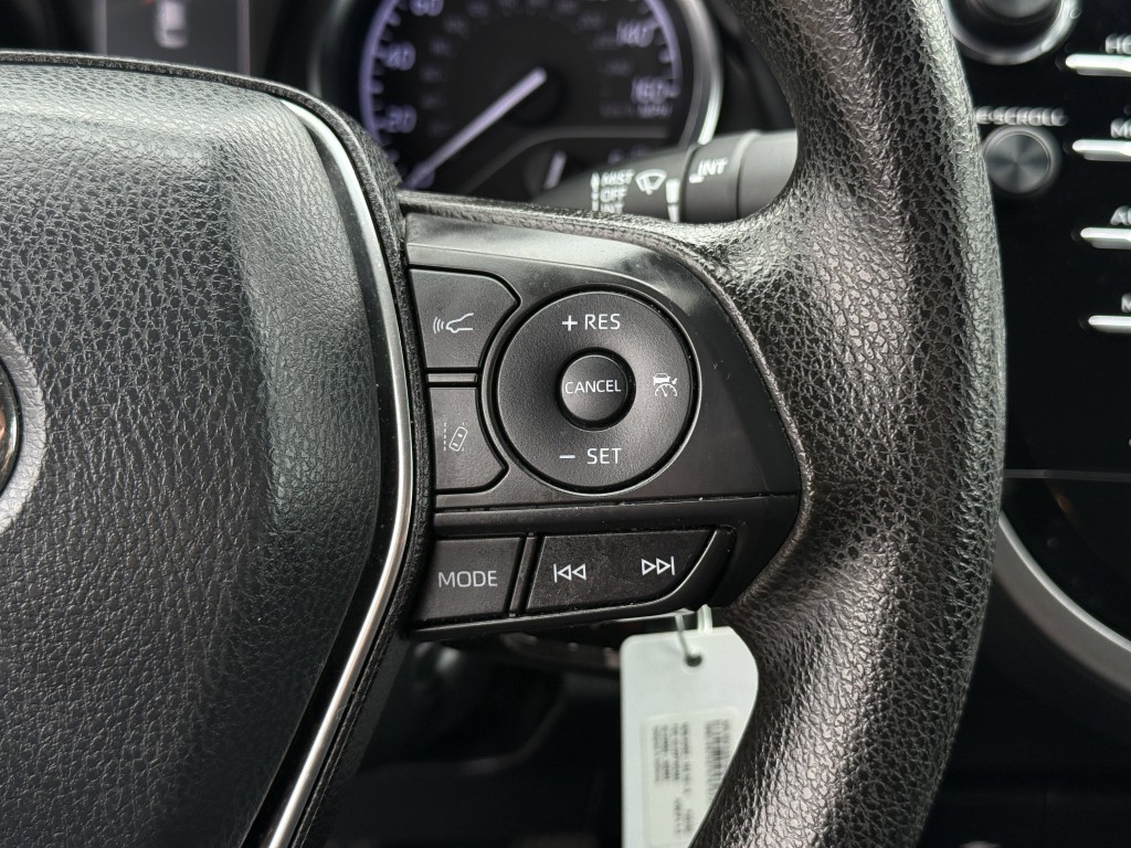 2019 Toyota Camry Image 17